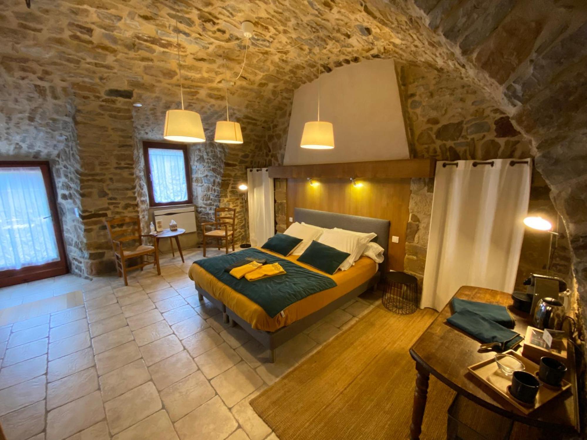 Les Caselles, Gite Et Maison D'Hotes Saint-Beauzely المظهر الخارجي الصورة